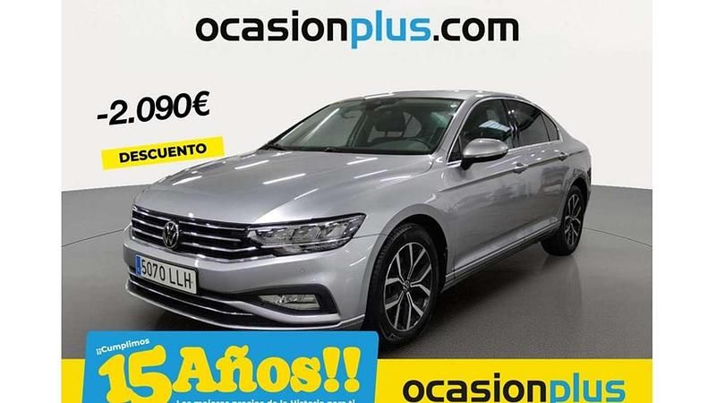 Plateado Usado 2020 VW Passat Business Familiar | 20.436 € (Precio justo) - Imagen 1/4