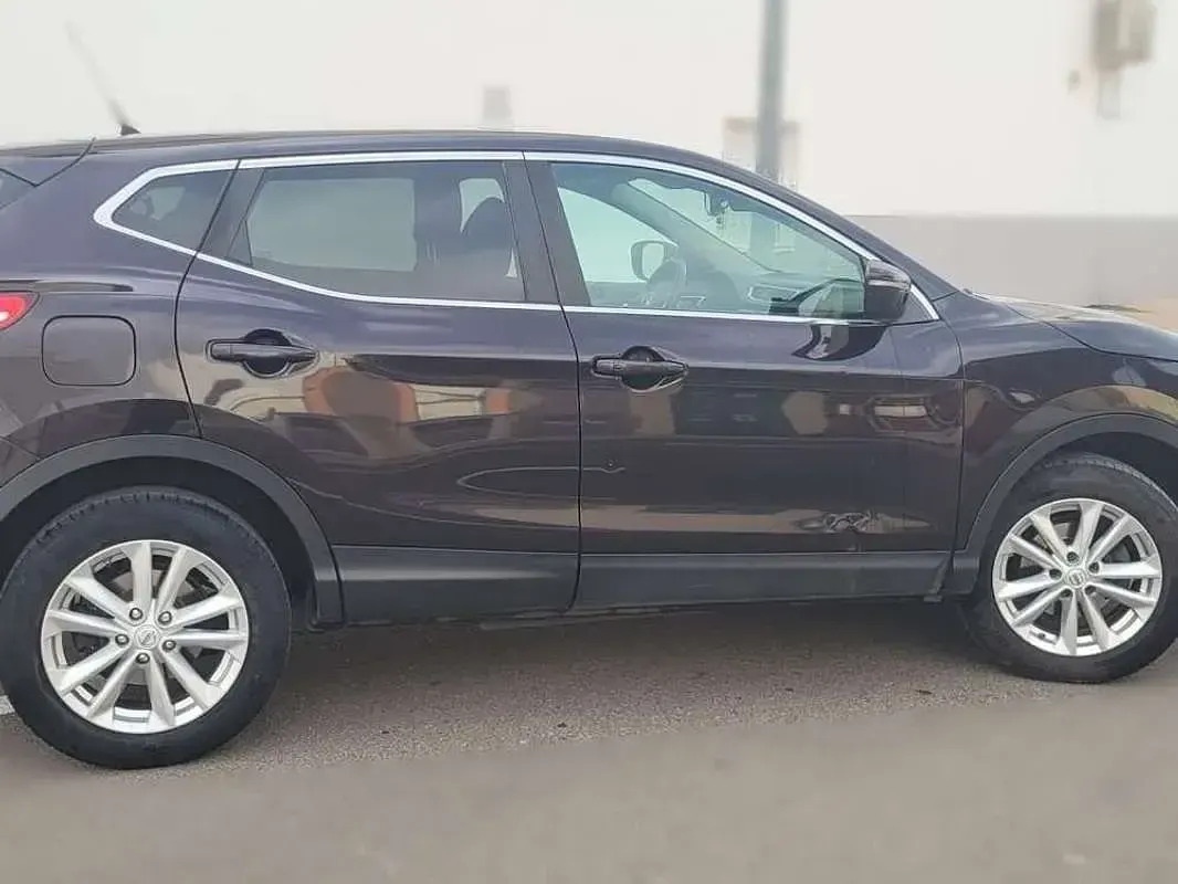 Usado Nissan Qashqai Tekna 131 CV (96 kW) 2014 Marrón SUV
