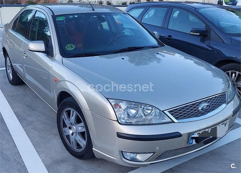 Beige Usado 2005 Ford Mondeo Trend Berlina | 1650 € (Buen precio) - Imagen 1/4