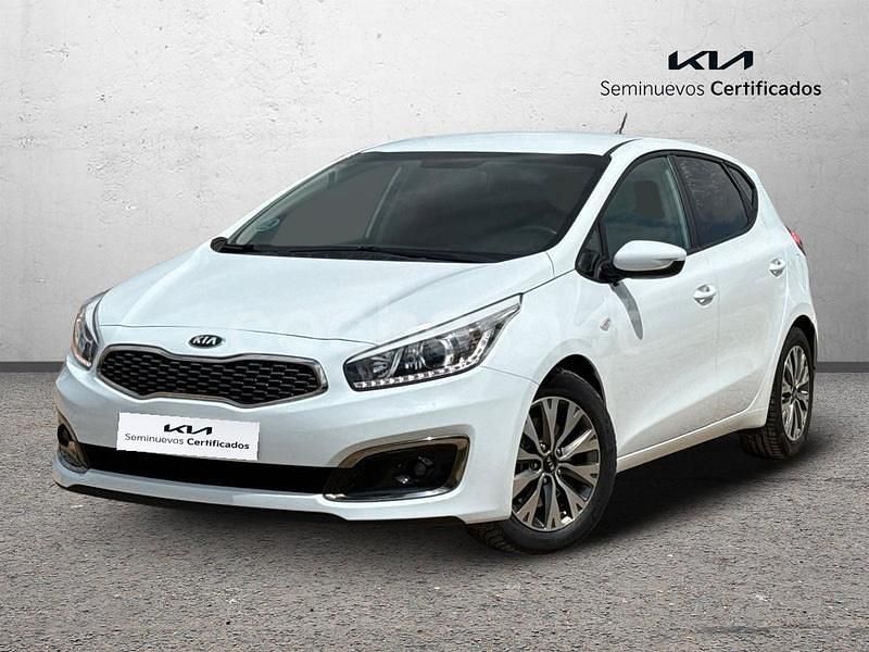 Blanco Usado 2017 Kia Ceed GT Berlina | 11.900 € (Precio justo) - Imagen 1/4