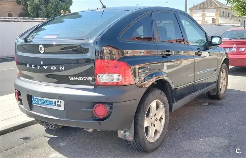 Usado SsangYong Actyon Limited 141 CV (103 kW) 2009 Negro SUV