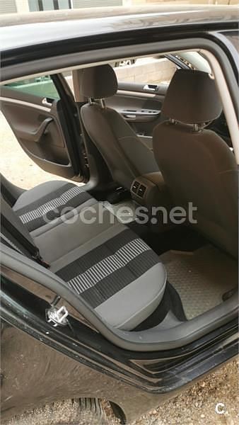 Usado VW Golf V Advance 122 CV (89 kW) 2007 Negro Familiar