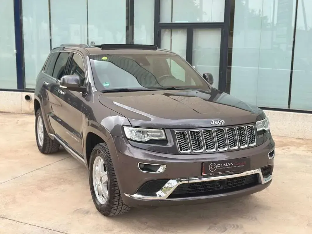 Usado Jeep Grand Cherokee Summit 250 CV (183 kW) 2016 Marrón SUV
