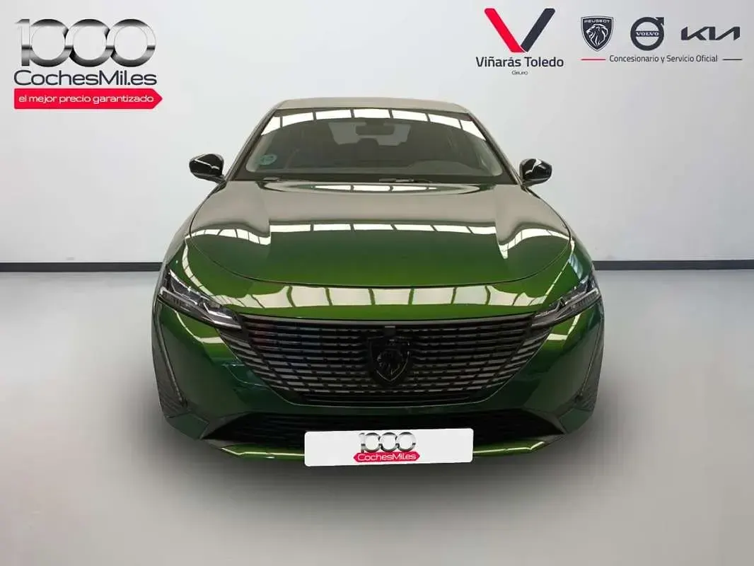 Usado Peugeot 308 Allure 131 CV (96 kW) 2023 Verde Utilitario
