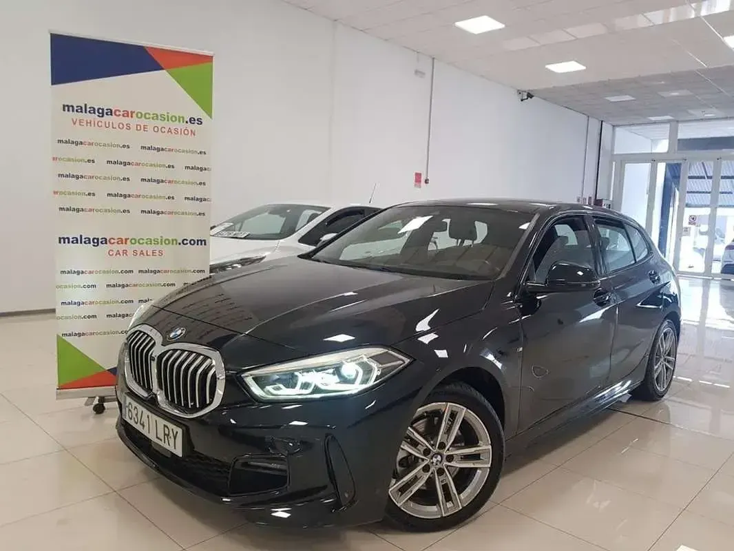 Usado BMW 118 150 CV (110 kW) 2021 Negro Utilitario