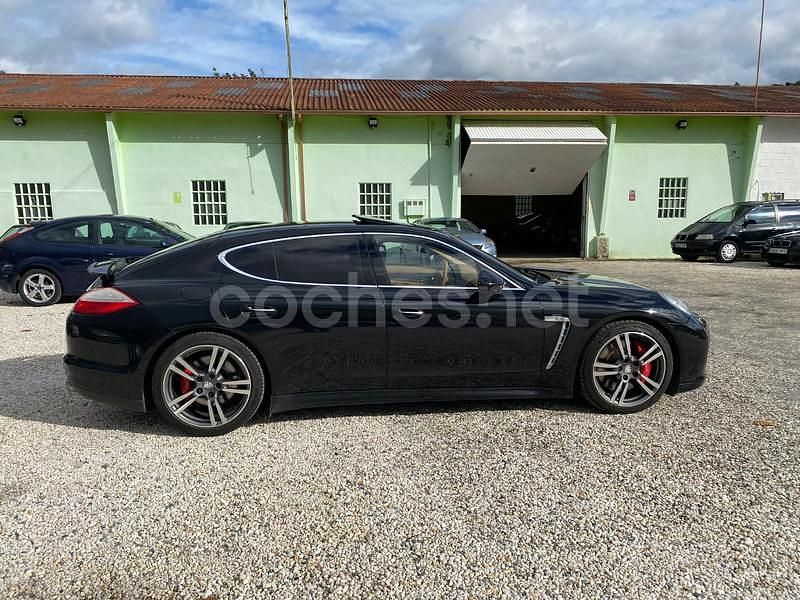 Usado Porsche Panamera Turbo 500 CV (367 kW) 2010 Negro Berlina