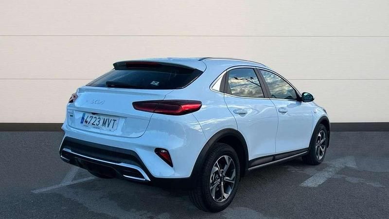 Usado Kia XCeed 140 CV (102 kW) 2024 Blanco SUV