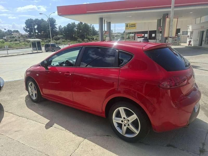 Usado Seat Leon Reference 105 CV (77 kW) 2012 Utilitario