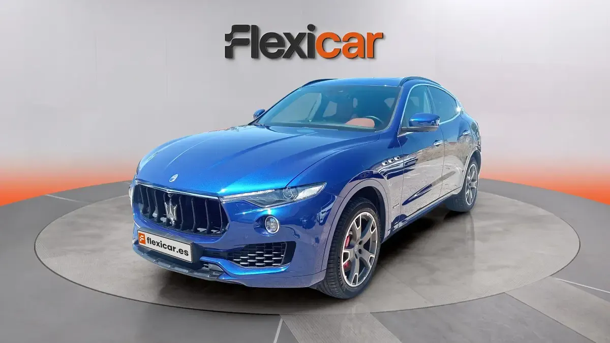 Usado Maserati Levante 430 CV (316 kW) 2018 Azul SUV