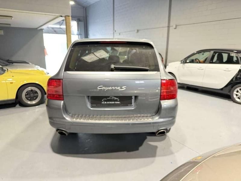 Käytetty Porsche Cayenne 340 HP (250 kW) 2006 Harmaa Katumaasturi