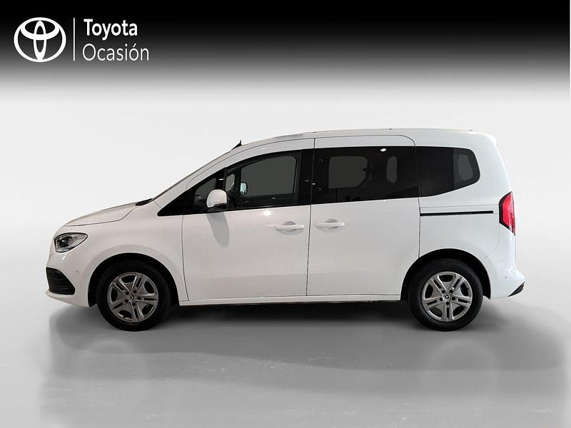 Usado Mercedes T180 116 CV (85 kW) 2023 Blanco Monovolumen