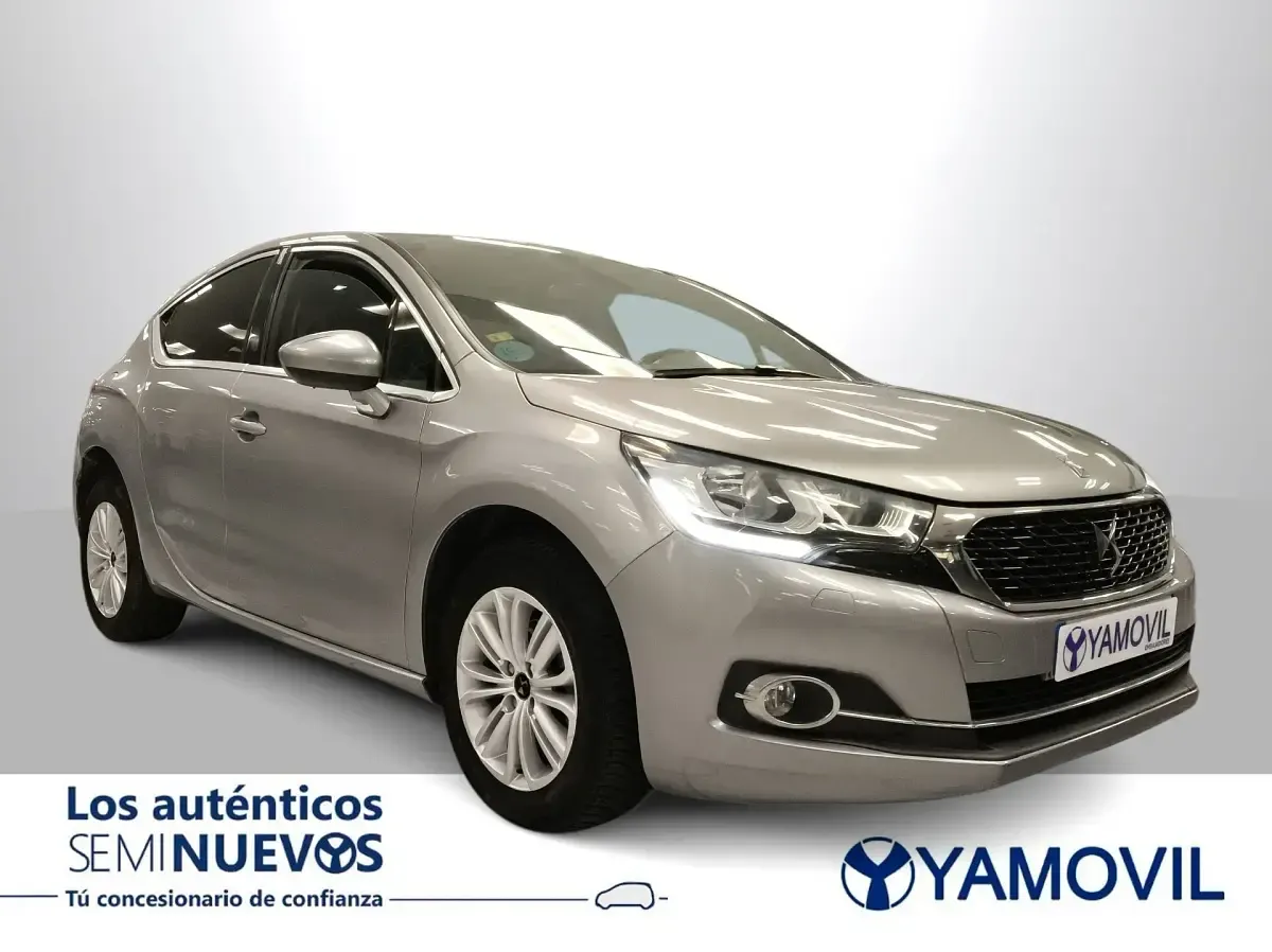 Usado DS Automobiles DS4 Crossback 120 CV (88 kW) 2016 Gris / plata SUV