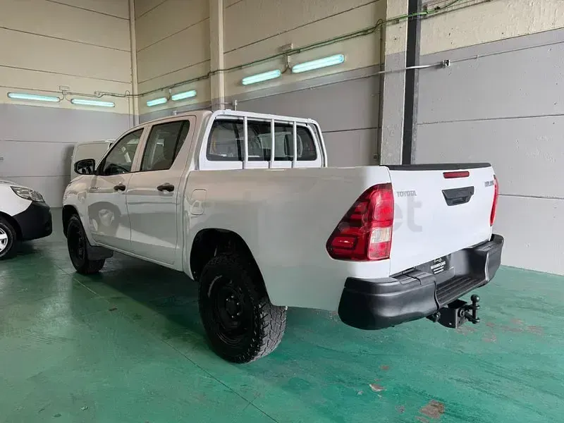 Usado Toyota HiLux 150 CV (110 kW) 2019 Blanco Pickup/Camioneta