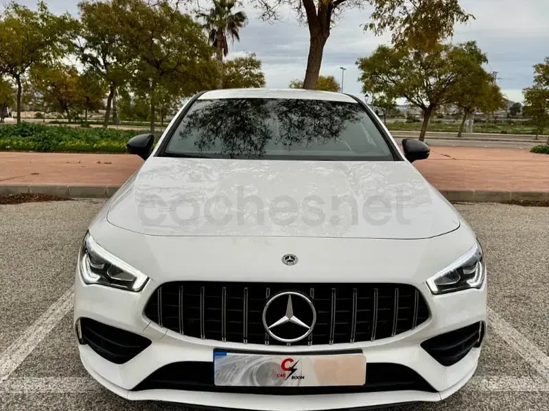 Usado Mercedes CLA180 136 CV (100 kW) 2021 Blanco Coupe