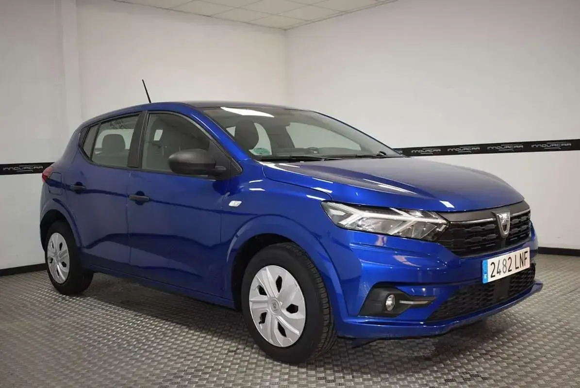 Usado Dacia Sandero Essentiel 67 CV (49 kW) 2021 Azul Utilitario