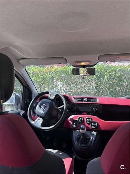 Usado Fiat Panda Pop 69 CV (50 kW) 2014 Gris / plata Utilitario