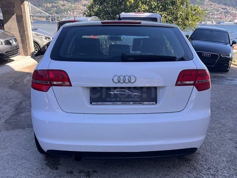Usado Audi A3 Ambition 140 HP (102 kW) 2011 Branco Citadino