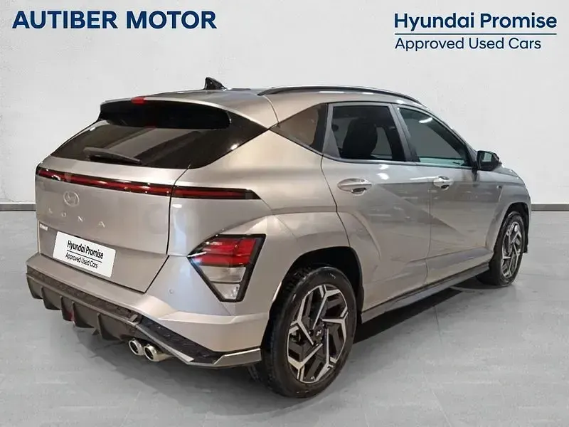 Usado Hyundai Kona N Line 198 CV (145 kW) 2023 Gris / plata SUV