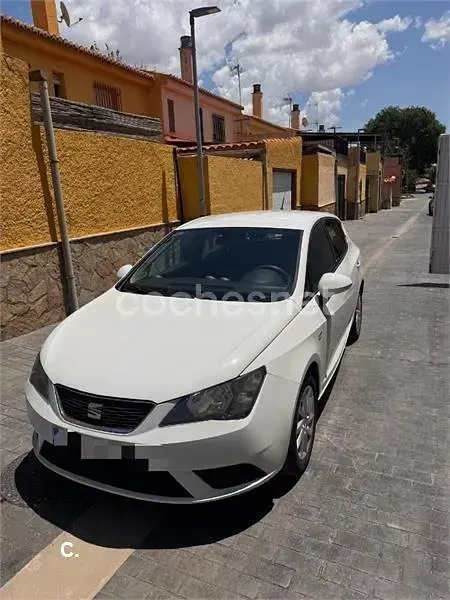 Usado Seat Ibiza Style 75 CV (55 kW) 2017 Blanco Berlina