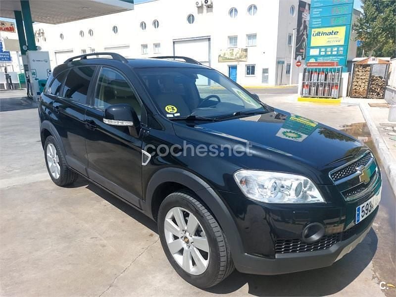 Negro Usado 2008 Chevrolet Captiva SUV | 5500 € (Precio justo) - Imagen 1/4