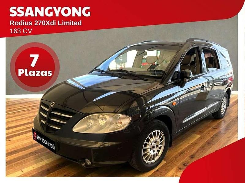 Usado Ssangyong (KGM) Rodius Limited 165 CV (121 kW) 2007 Negro Monovolumen