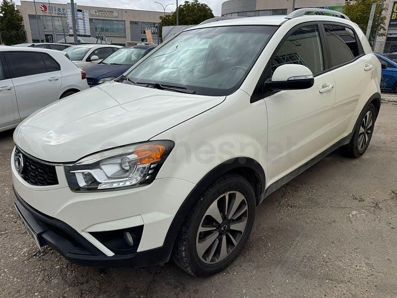 Usado Ssangyong (KGM) Korando Limited 175 CV (128 kW) 2014 Blanco SUV