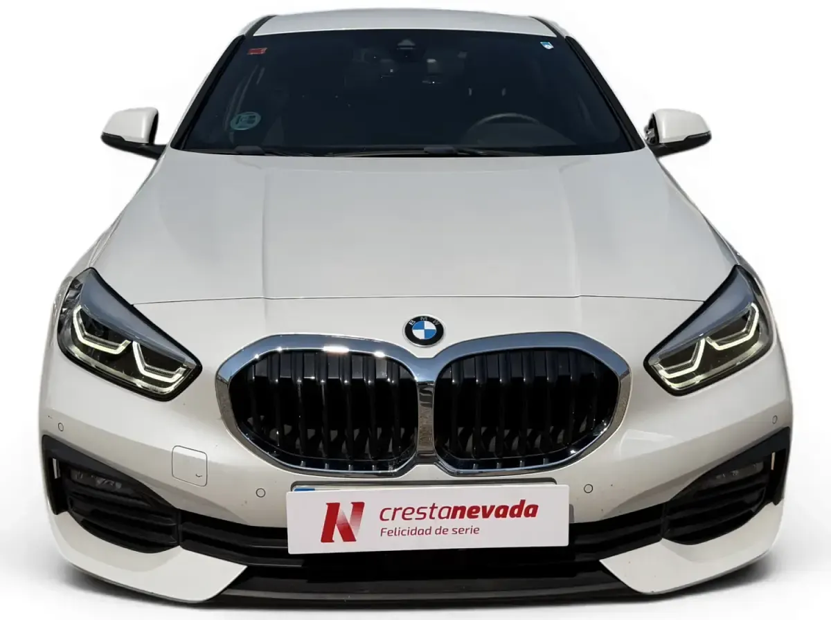 Usado BMW 118 Comfort Edition 136 CV (100 kW) 2021 Blanco