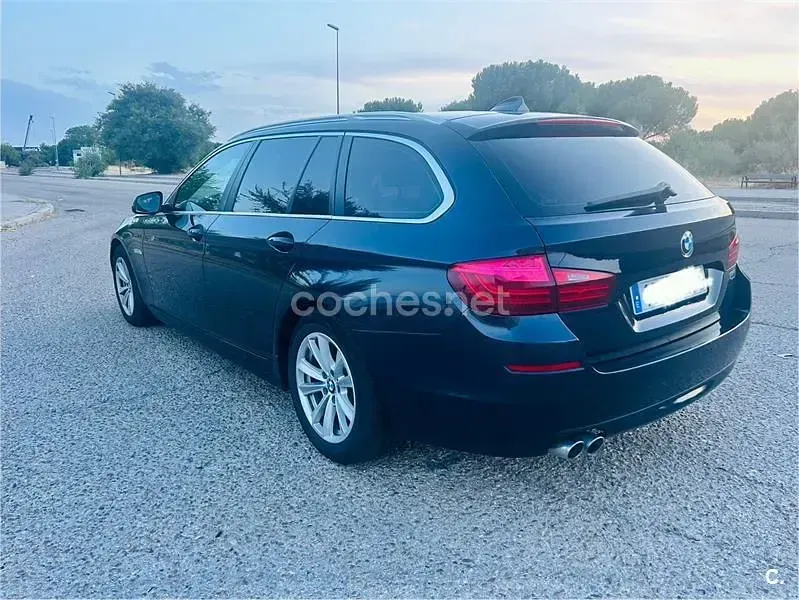 Usado BMW 520 190 CV (139 kW) 2017 Negro Familiar