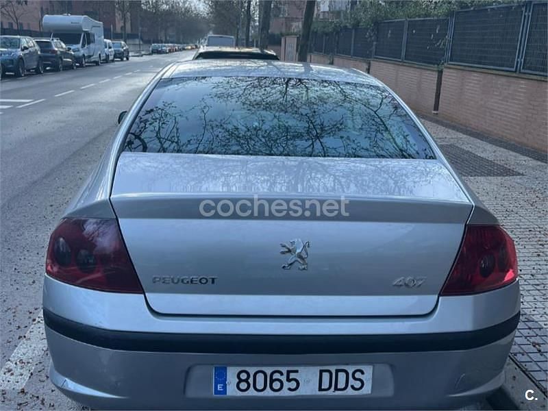 Usado Peugeot 407 117 CV (86 kW) 2004 Gris / plata Berlina