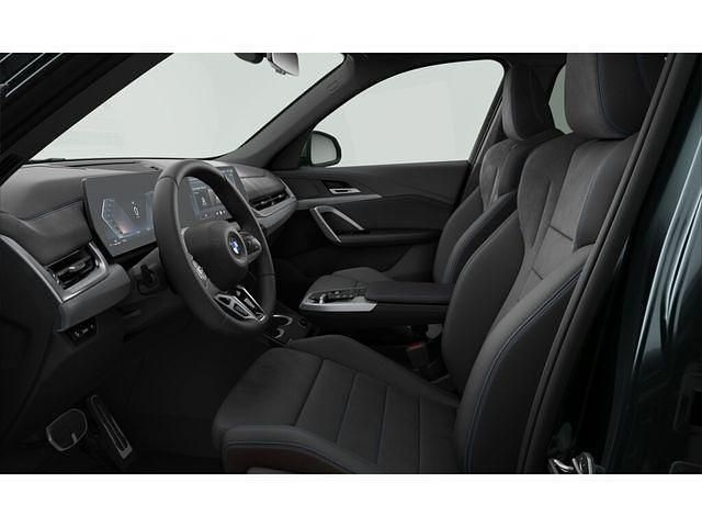 Verde Usado 2024 BMW X1 Comfort Edition SUV | 44.900 € (Buen precio) - Imagen 1/4
