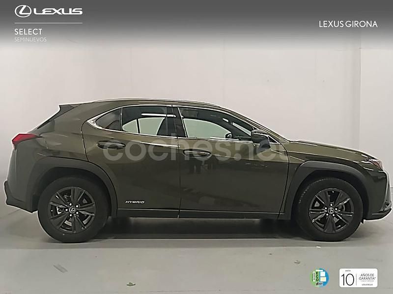 Usado Lexus UX 184 CV (135 kW) 2024 Verde SUV