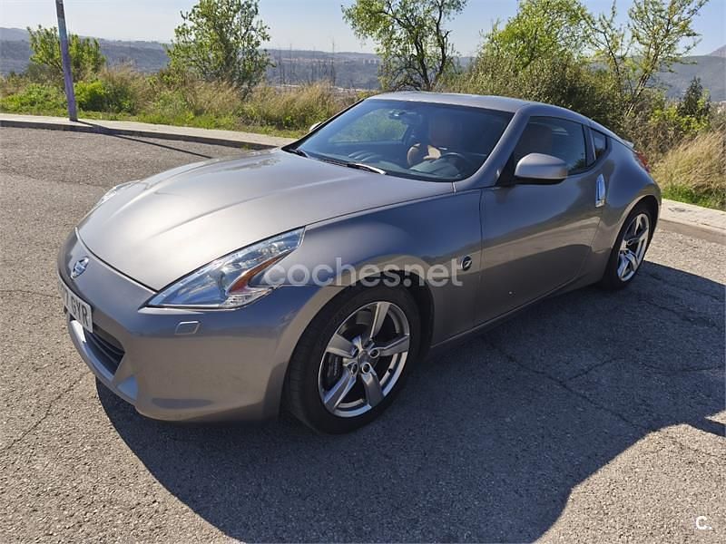 Usado Nissan 370Z Pack 331 CV (243 kW) 2010 Gris / plata Coupe