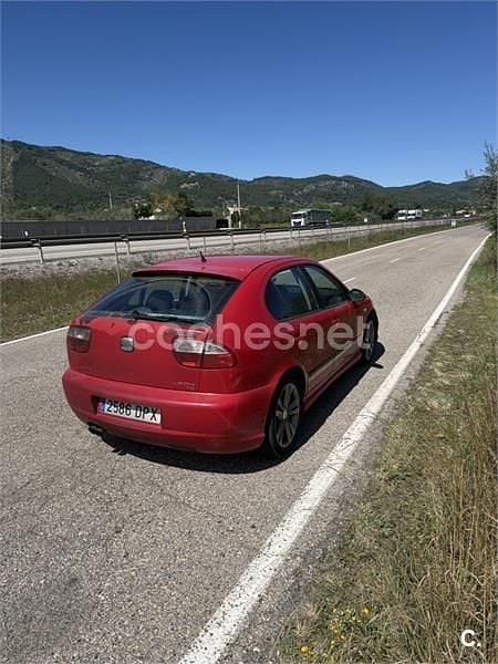 Brugt Seat Leon Sport 130 HK (95 kW) 2005 Rød Hatchback
