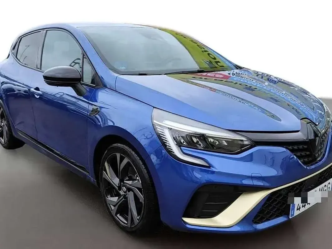 Usado Renault Clio Zen 140 CV (102 kW) 2023 Azul Utilitario