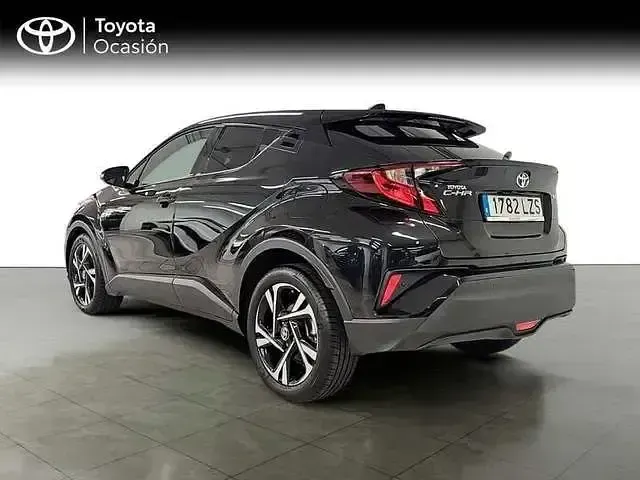 Begagnad Toyota C-HR Advance 122 HK (89 kW) 2022 Svart SUV