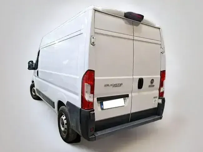 Usado Fiat Ducato 136 CV (100 kW) 2021 Blanco Van