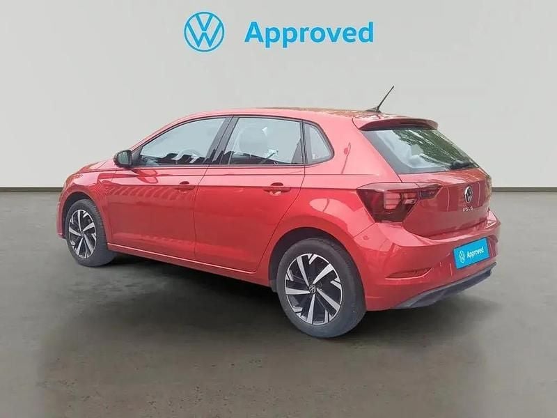 Usado VW Polo Life 95 HP (69 kW) 2022 Vermelho Citadino