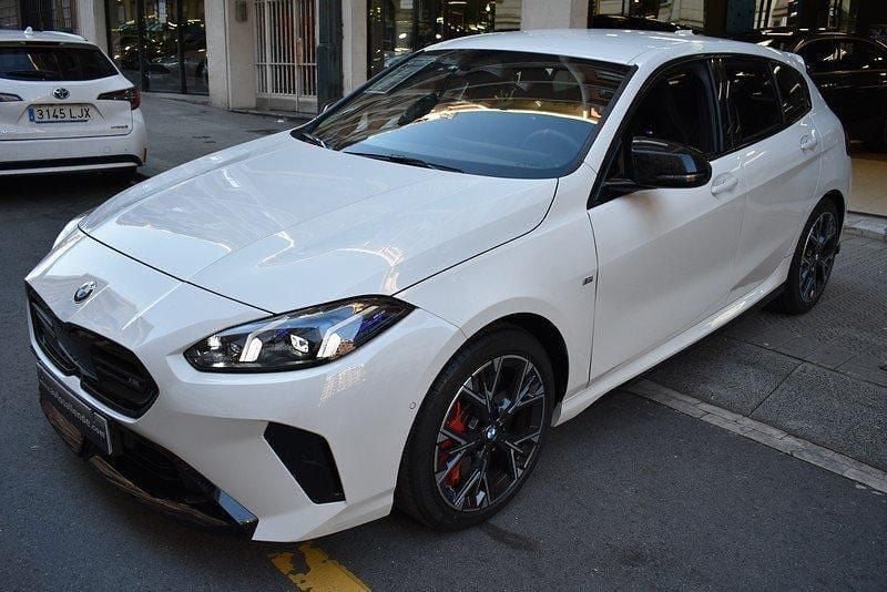 Occasion BMW M135 M Performance 300 ch (220 kW) 2024 Blanc Citadine