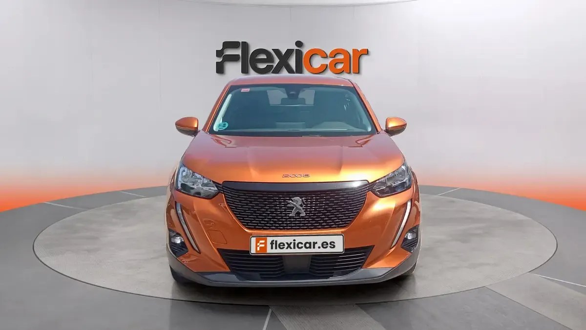 Usado Peugeot 2008 Active 110 CV (80 kW) 2021 Naranja SUV