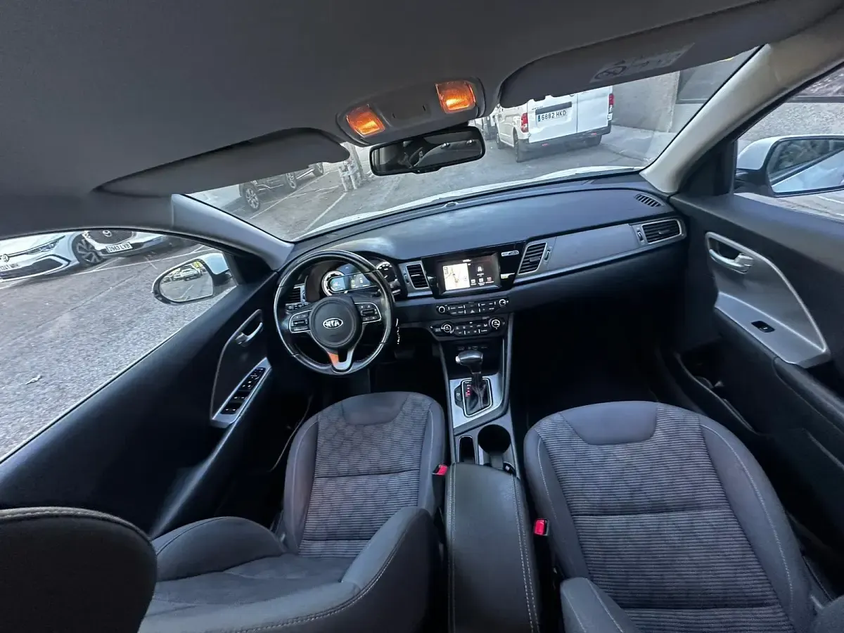 Usado Kia Niro 141 CV (103 kW) 2018 Blanco SUV