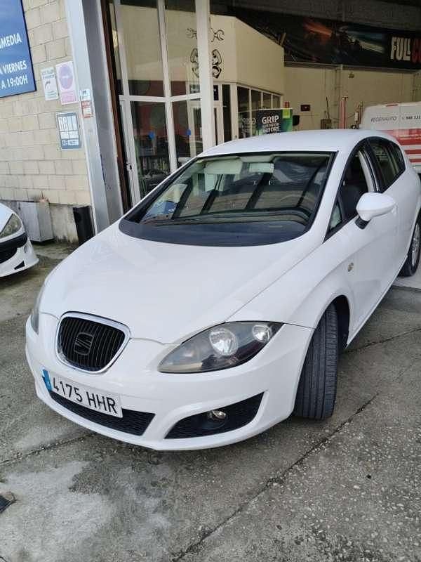 Usado Seat Leon 90 CV (66 kW) 2012 Blanco Utilitario