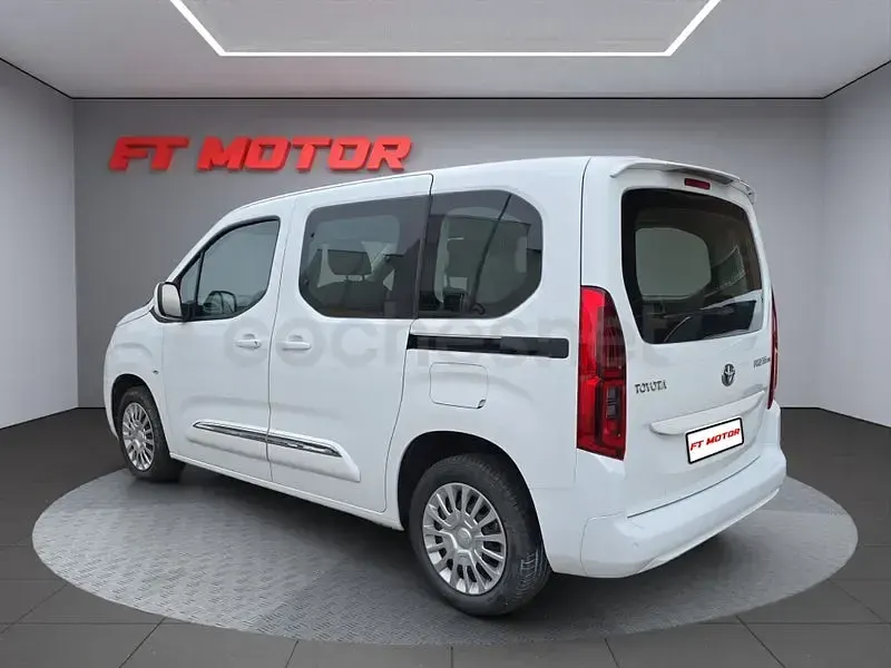 Usado Toyota Proace City City 102 CV (75 kW) 2020 Blanco Monovolumen