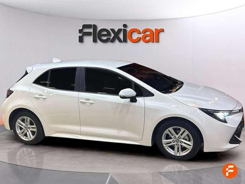 Usado Toyota Corolla Active 122 CV (89 kW) 2021 Blanco Utilitario