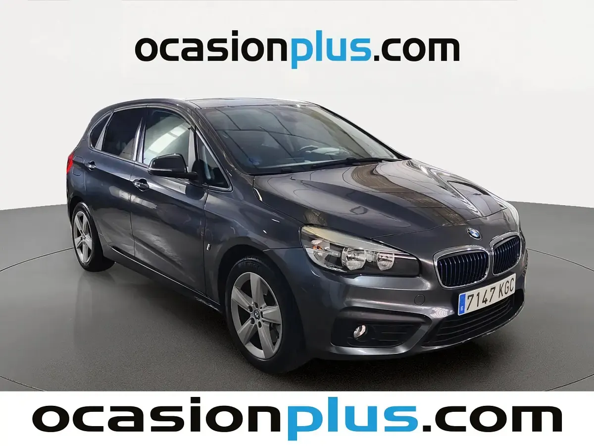 Usado BMW 225 Active Tourer iPerformance 224 CV (164 kW) 2017 Gris Monovolumen