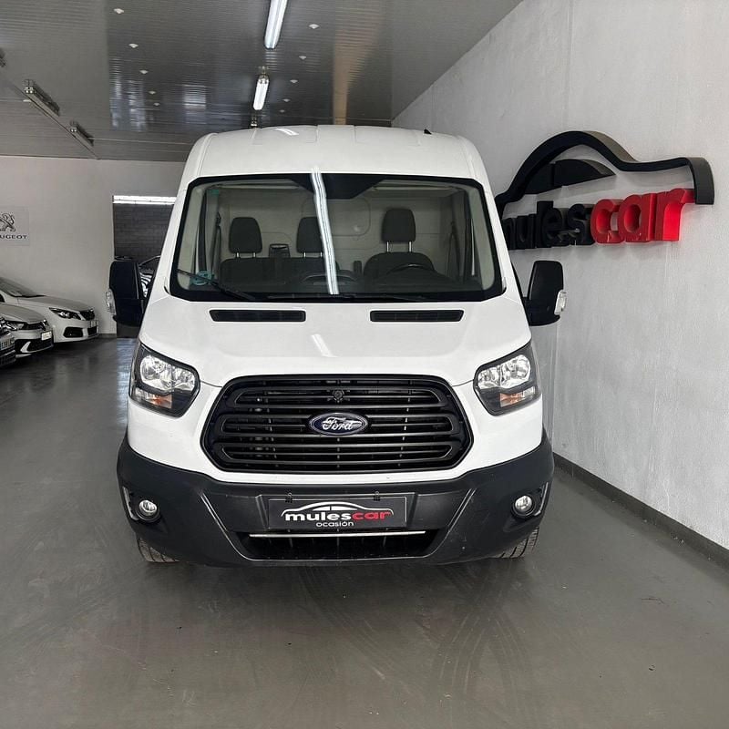 Usado Ford Transit 130 CV (95 kW) 2019 Blanco Berlina