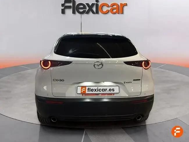 Usado Mazda CX-30 122 HP (89 kW) 2023 Branco SUV