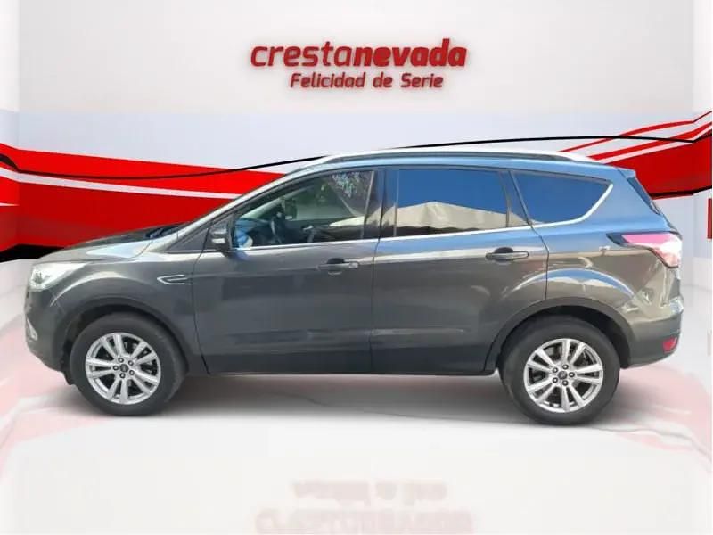 Usado Ford Kuga Titanium 120 HP (88 kW) 2018 Cinzento SUV