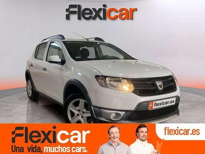 Blanco Usado 2016 Dacia Sandero Stepway Berlina | 8990 € (Precio justo) - Imagen 1/4