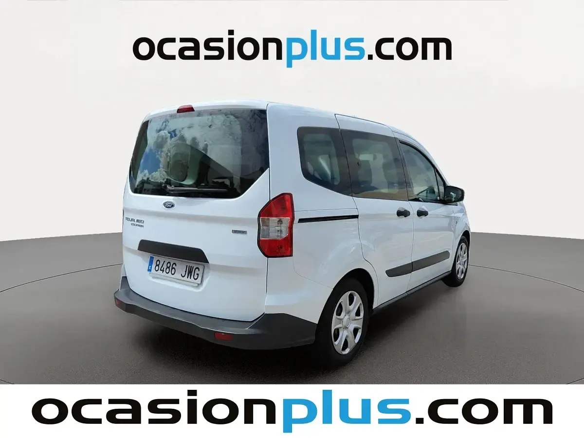 Usado Ford Tourneo Courier Ambiente 102 CV (75 kW) 2017 Blanco Monovolumen