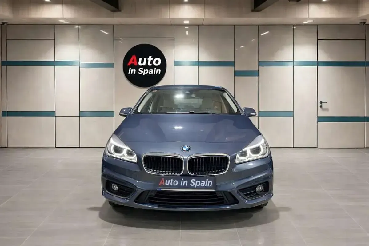Usado BMW 225 Active Tourer iPerformance 224 CV (164 kW) 2016 Azul Monovolumen